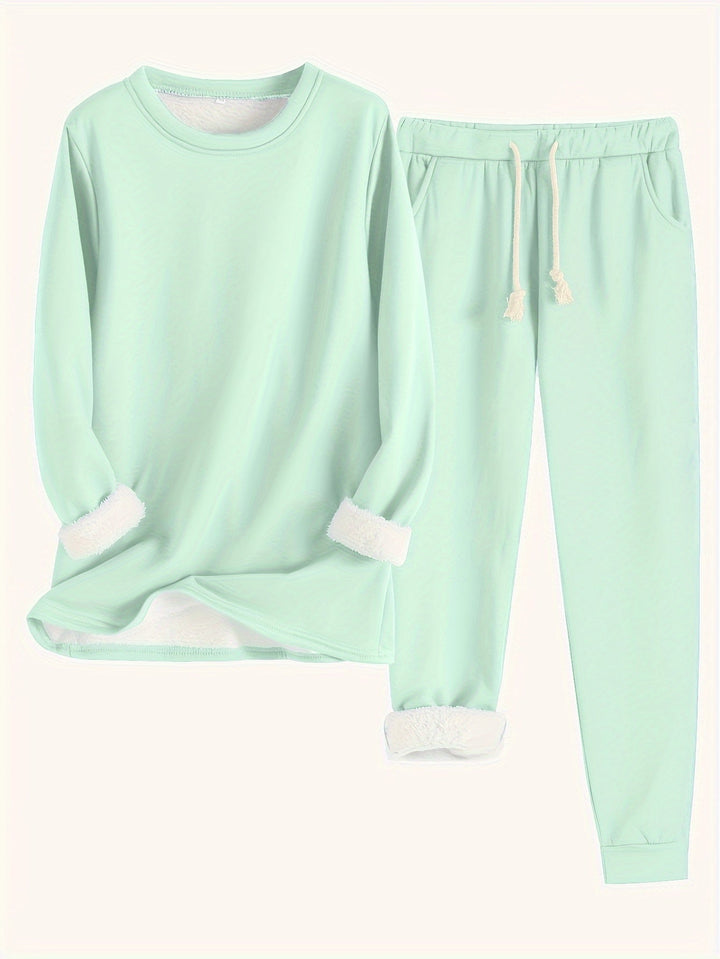 MILA – COZY LOUNGEWEAR SET