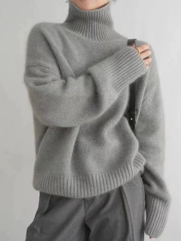 EVELYN – COZY ELEGANCE TURTLENECK SWEATER