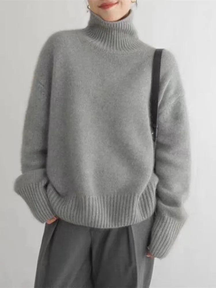 EVELYN – COZY ELEGANCE TURTLENECK SWEATER