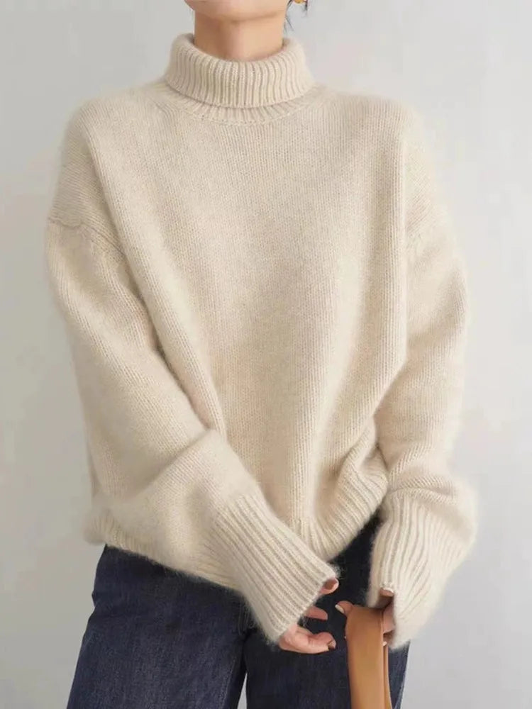 EVELYN – COZY ELEGANCE TURTLENECK SWEATER
