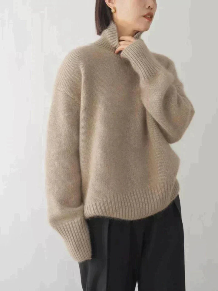 EVELYN – COZY ELEGANCE TURTLENECK SWEATER