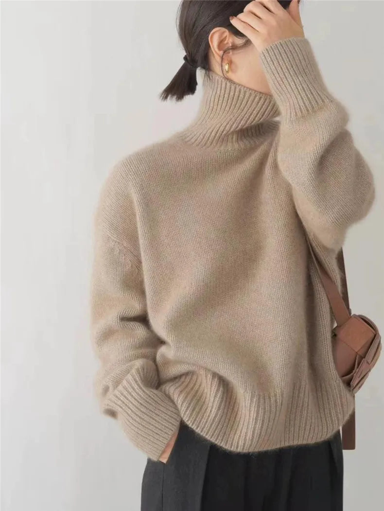 EVELYN – COZY ELEGANCE TURTLENECK SWEATER