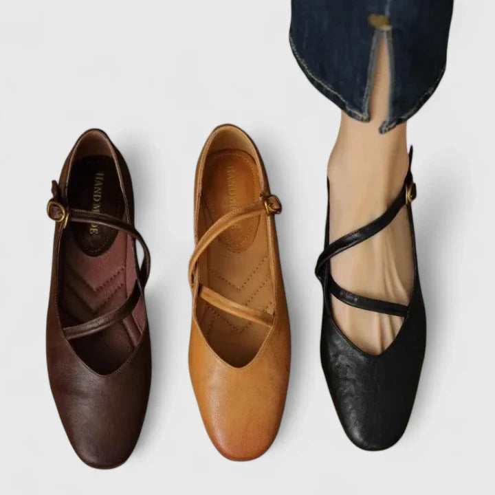 CLARA – TIMELESS CHARM MARY JANE FLATS