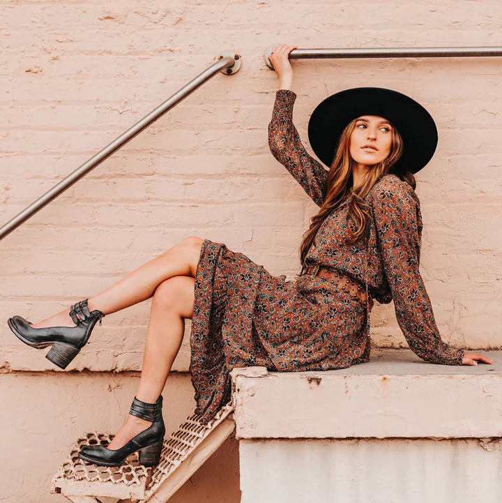 Grace - Vintage Elegance Leather Heels (1+1 Free TODAY)