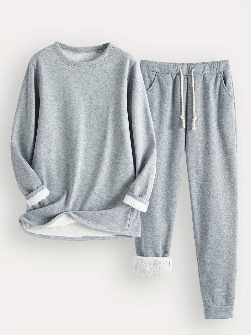 MILA – COZY LOUNGEWEAR SET