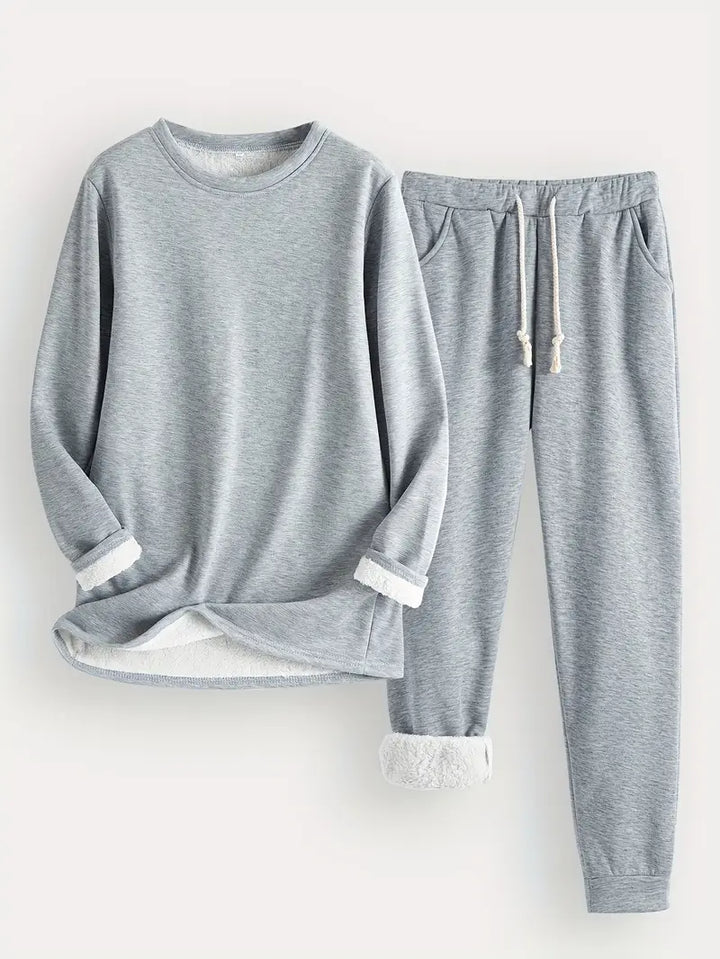 MILA – COZY LOUNGEWEAR SET